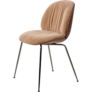 Gubi Beetle Soft Eetkamerstoel Zwart Chroom/ Amerikaans Walnoot/ Belsuede Speciaal/Dedar 132
