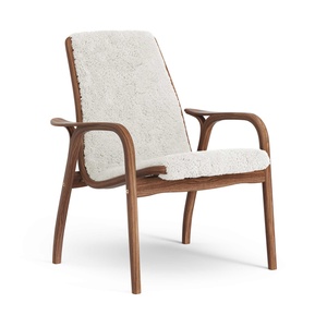 Swedese Laminaat Fauteuil Gelakt Walnoot/ Gebroken Wit/ Schapenvacht