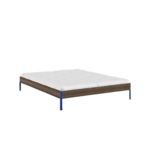 Karup Core Bedframe 160x200 Cm, Johannesbroodbruin/levendig Blauw