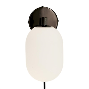 Watt & Veke Noor Wandlamp Opaal/ Zwart